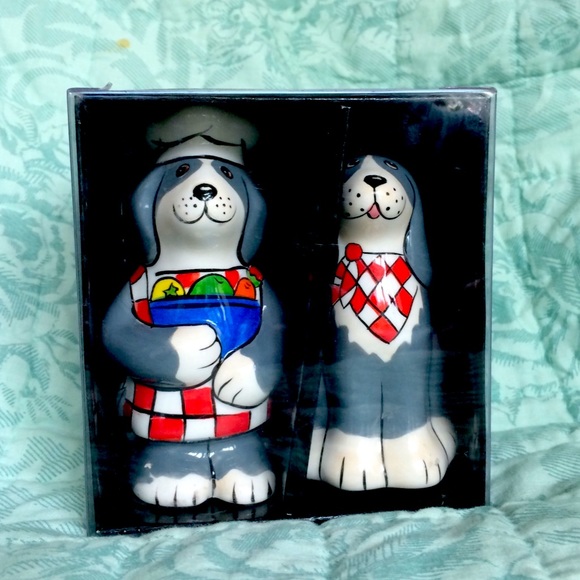 NWOT Vintage Dogzilla Chef Dogs 'Salt and Pepper' Shakers - Picture 2 of 7